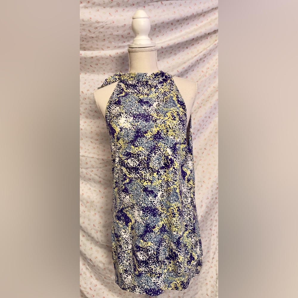 Women’s dress
